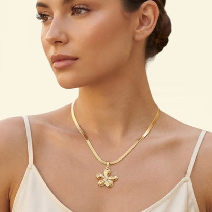 COLLAR BELIE MINI
